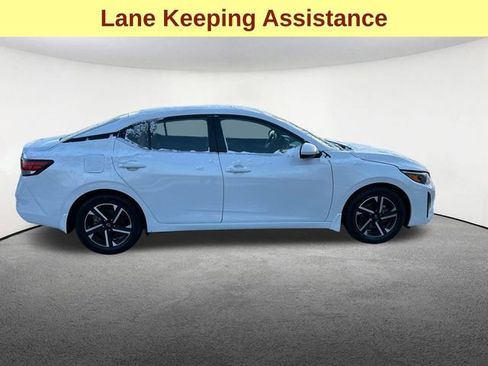 Used 2024 Nissan Sentra SV w/ All-Weather Package image 5