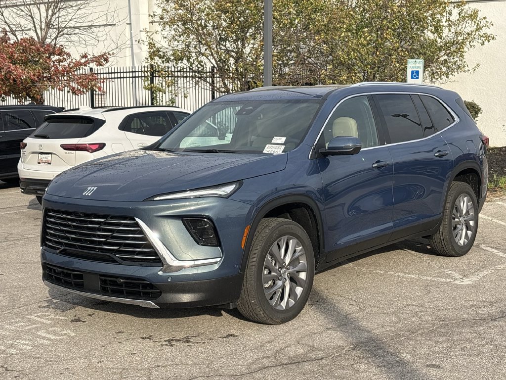 Certified 2025 Buick Enclave Preferred w/ Super Cruise Package FWD image 3