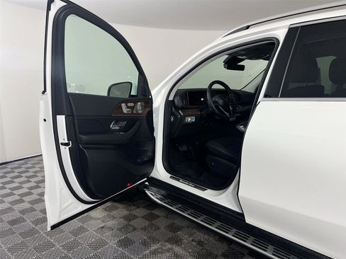 New 2026 Mercedes-Benz GLE 450 4MATIC image 16