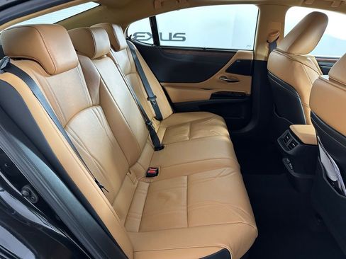 Used 2024 Lexus ES 300h Ultra Luxury w/ Accessory Package (Z1) image 20