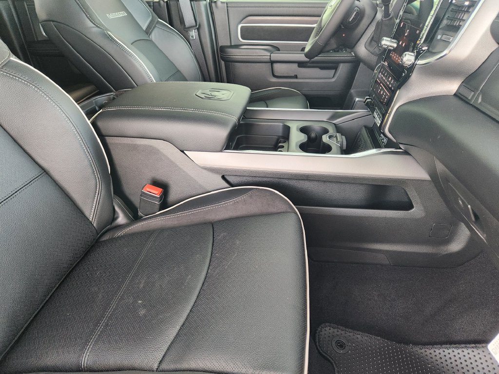 New 2027 RAM 3500 Laramie AWD/4WD image 11