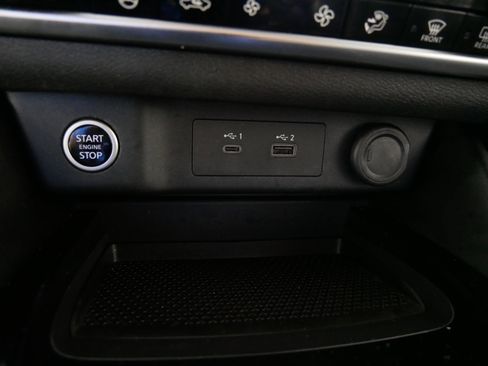 Used 2023 Nissan Rogue SL AWD/4WD image 30