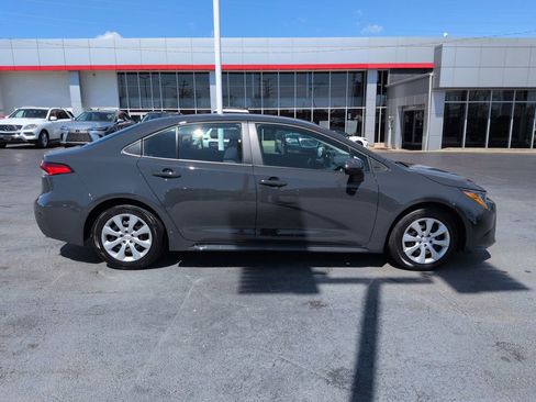 Certified 2025 Toyota Corolla LE image 6