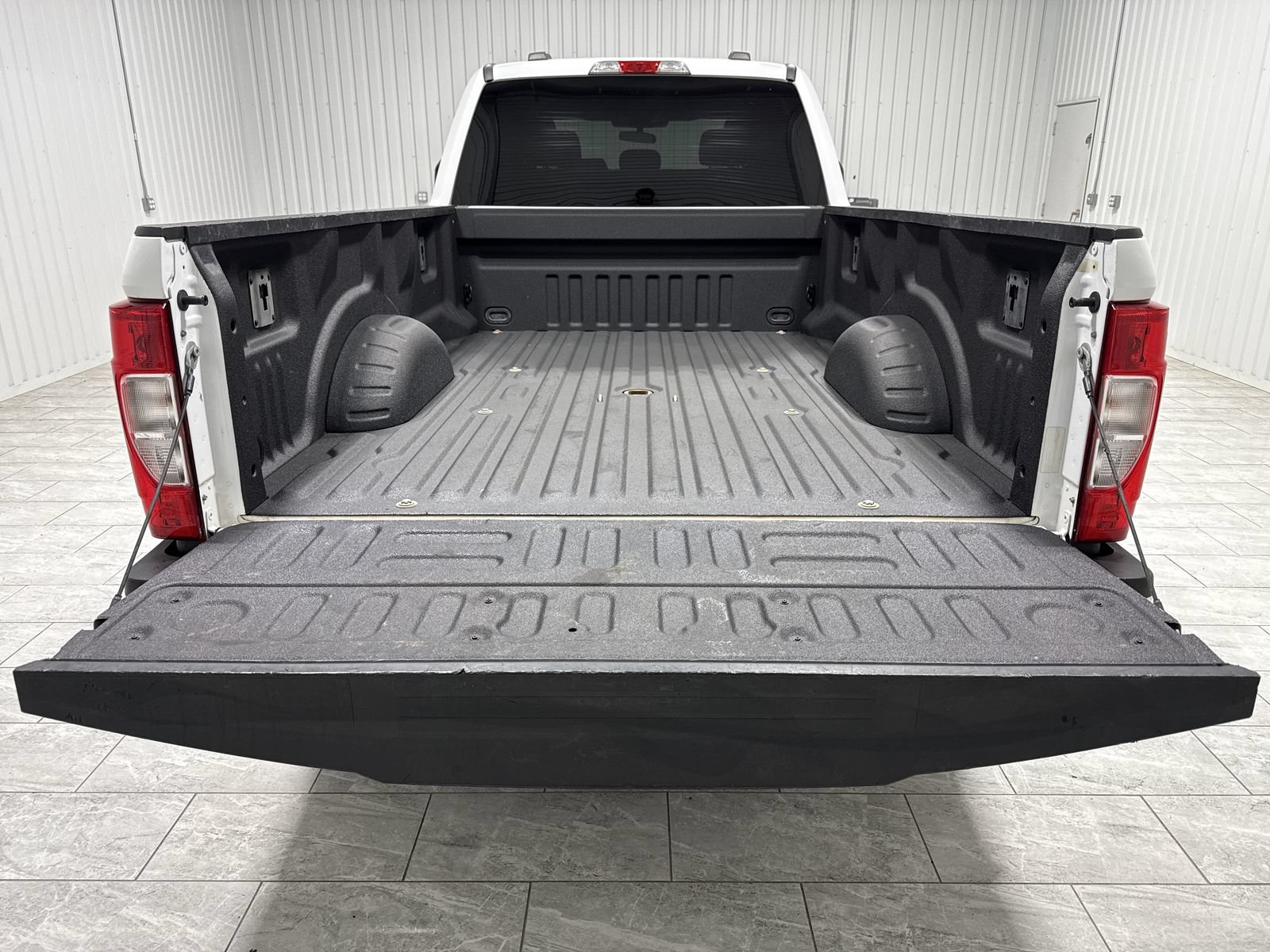 Used 2022 Ford F250 XL w/ STX Appearance Package RWD image 27