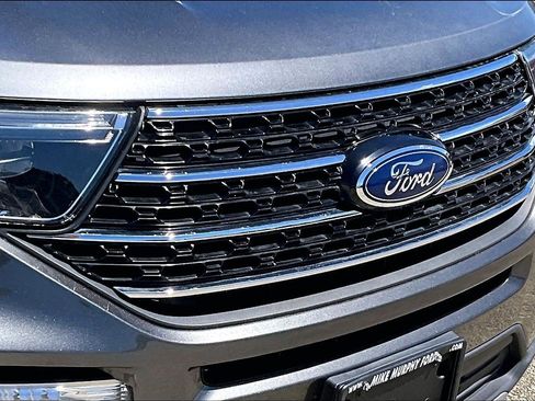 Used 2020 Ford Explorer XLT w/ Equipment Group 202A RWD image 31