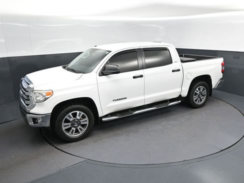 Used 2017 Toyota Tundra SR5 RWD image 32