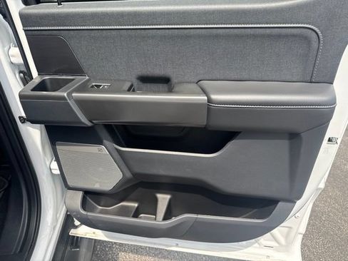 Used 2024 Ford F150 Lariat AWD/4WD image 12