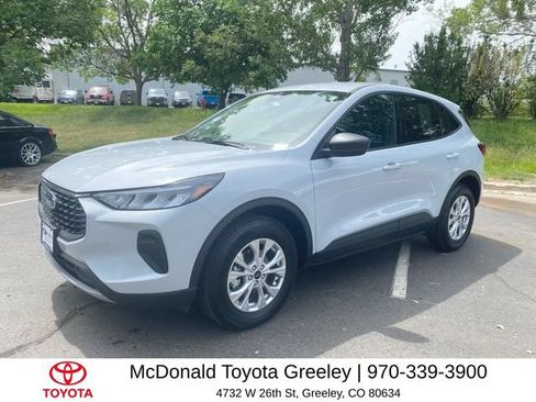 Used 2025 Ford Escape Active AWD/4WD image 1