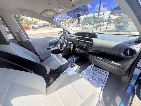 Used 2012 Toyota Prius C One FWD image 17