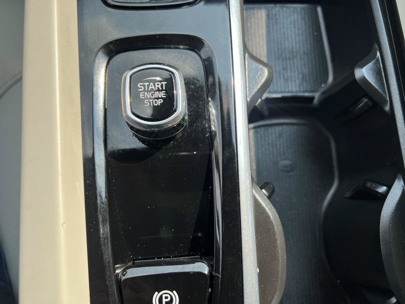Used 2024 Volvo S60 B5 Plus FWD image 20