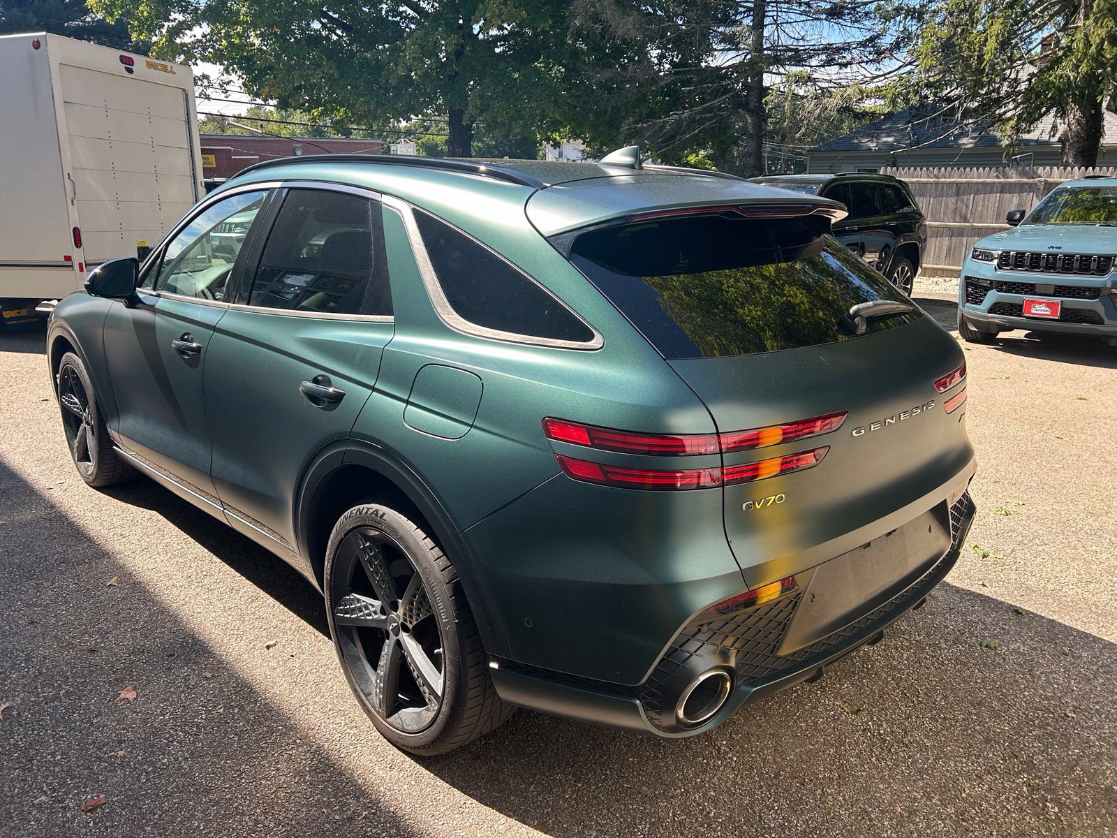 Used 2024 Genesis GV70 2.5T w/ Sport Prestige Package AWD/4WD image 8