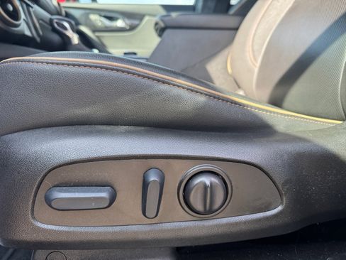 Used 2023 Chevrolet Blazer Premier w/ Driver Confidence II Package image 15