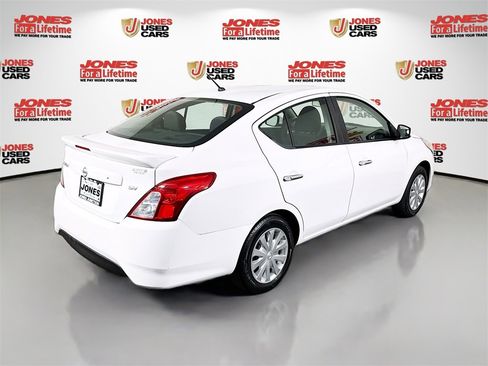 Used 2017 Nissan Versa SV image 13