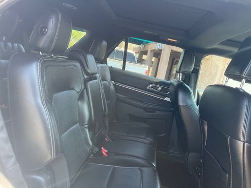 Used 2018 Ford Explorer Limited w/ Equipment Group 301A AWD/4WD image 36