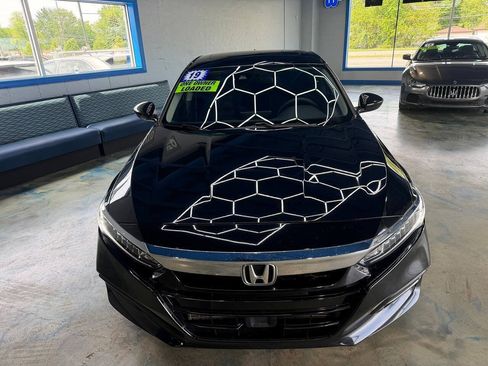 Used 2019 Honda Accord EX image 7