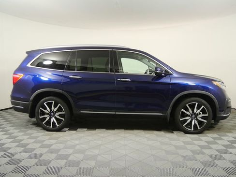 Used 2022 Honda Pilot Touring image 2