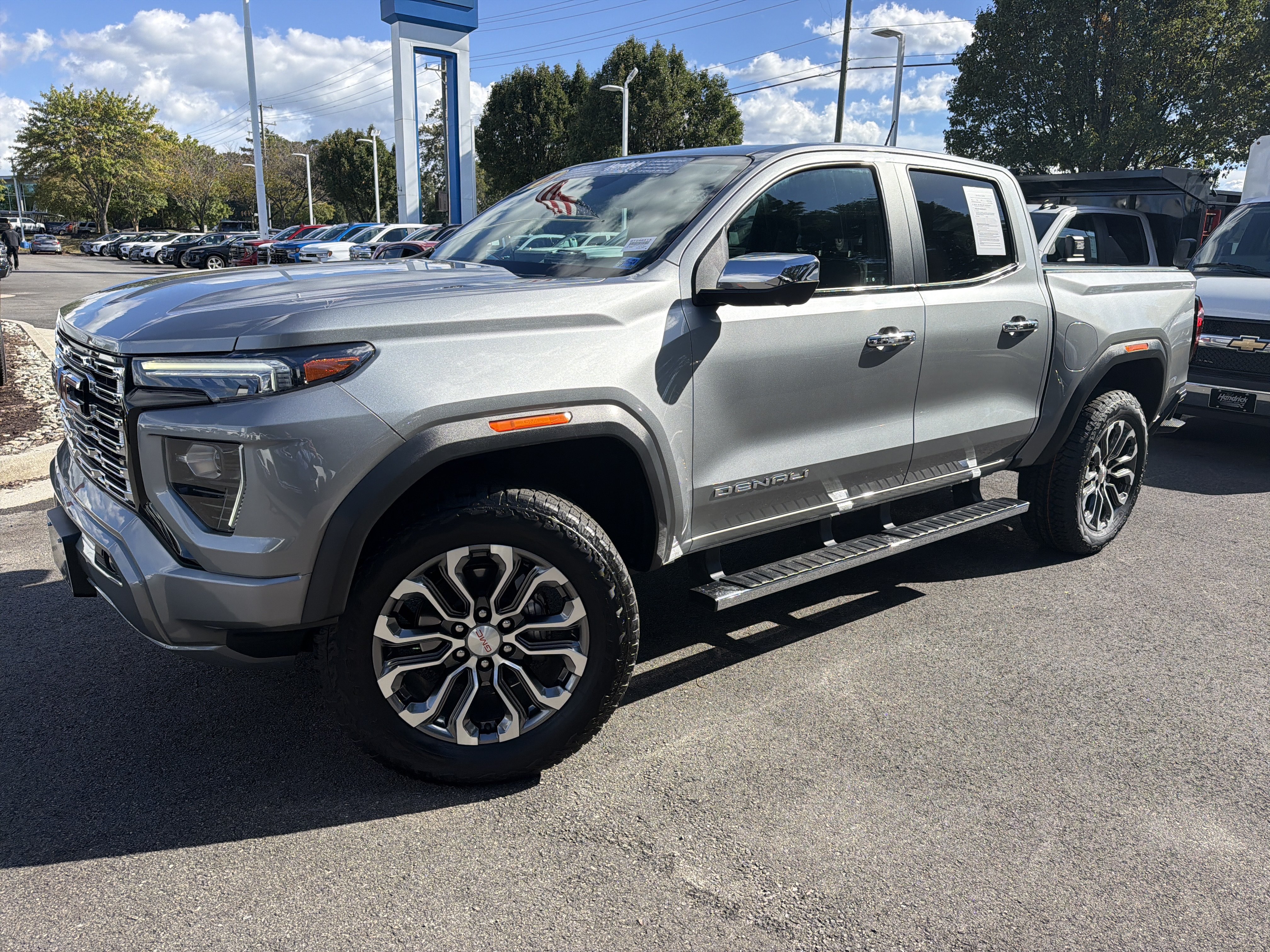Used 2023 GMC Canyon Denali AWD/4WD image 5