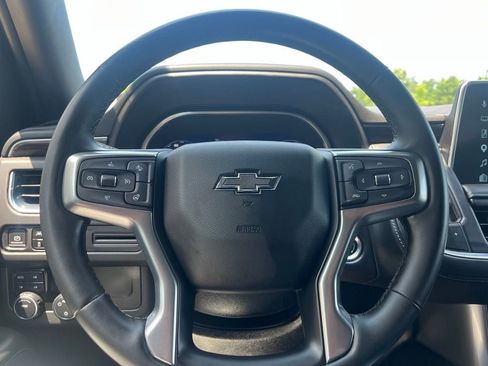 Used 2023 Chevrolet Tahoe Z71 w/ Luxury Package AWD/4WD image 25