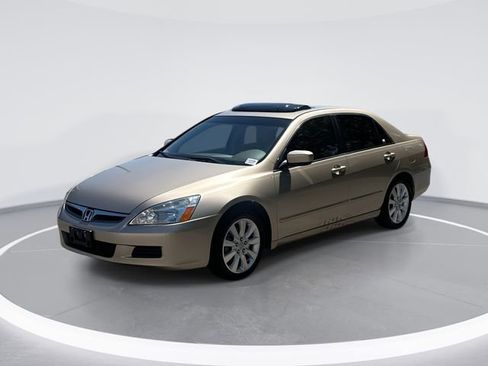 Used 2006 Honda Accord EX image 1