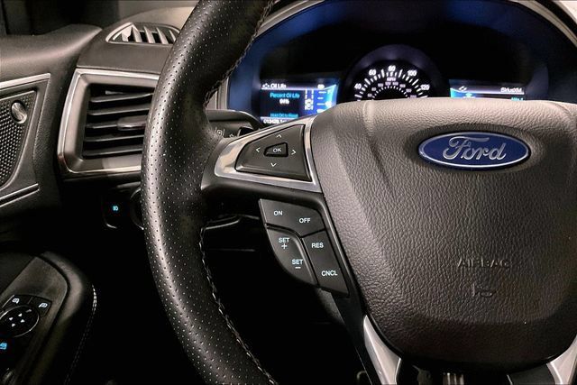 Used 2023 Ford Edge ST AWD/4WD image 18