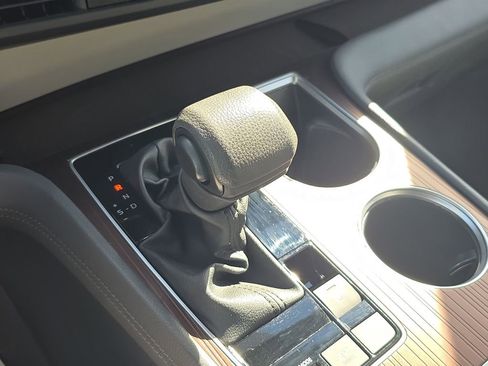 Used 2023 Toyota Sienna LE image 37