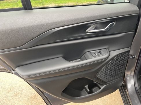 New 2025 Jeep Grand Cherokee 4WD image 15