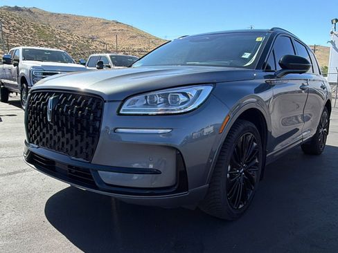 Used 2023 Lincoln Corsair Reserve w/ Equipment Group 202A AWD/4WD image 7