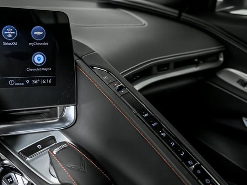 Used 2021 Chevrolet Corvette Stingray Convertible w/ 1LT image 37