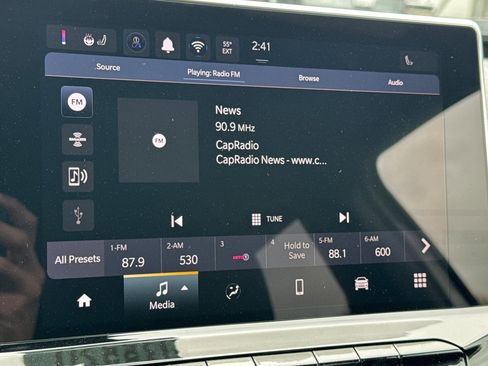 New 2026 Jeep Compass Latitude image 17