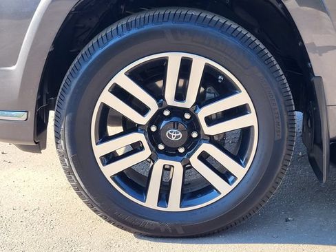 Used 2016 Toyota 4Runner Limited AWD/4WD image 10