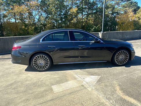 New 2026 Mercedes-Benz E 350 4MATIC Sedan image 9
