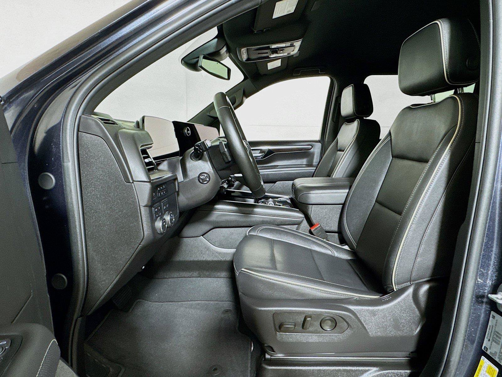 Certified 2025 Chevrolet Suburban Premier AWD/4WD image 20