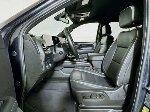Certified 2025 Chevrolet Suburban Premier AWD/4WD image 20