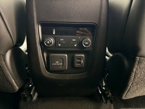 Used 2023 Buick Enclave Avenir w/ Avenir Technology Package image 29