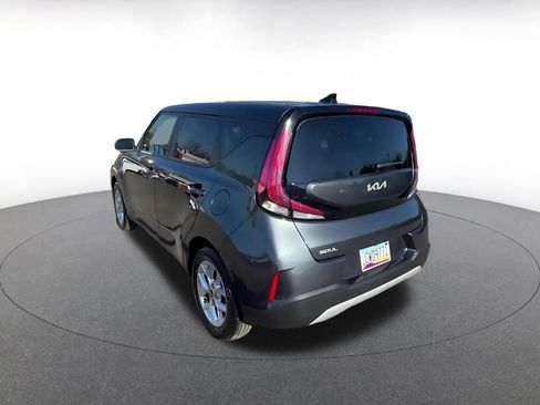 Used 2025 Kia Soul LX w/ LX Technology Package image 11