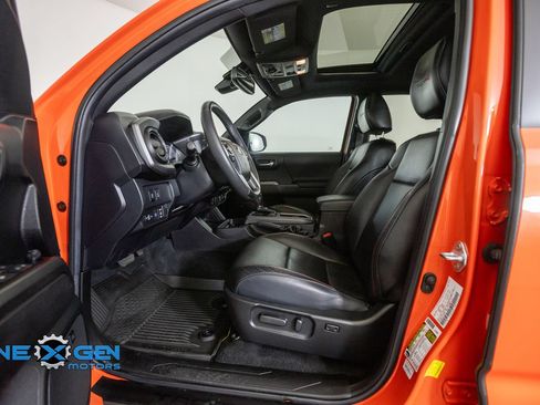 Used 2023 Toyota Tacoma TRD Pro AWD/4WD image 11