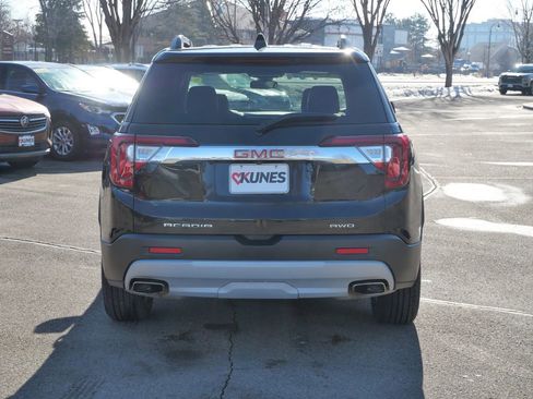 Used 2023 GMC Acadia SLT image 8