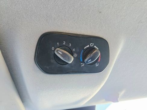 Used 2017 Ford Transit 150 XL image 25