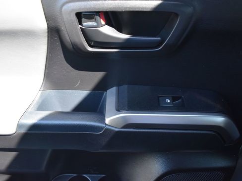 Used 2021 Toyota Tacoma SR5 image 13