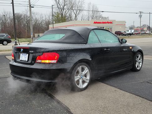 Used 2009 BMW 128i Convertible RWD image 4