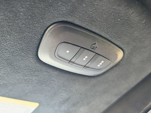 Used 2022 Jeep Grand Wagoneer Series III w/ Rear Seat Video Group 1 AWD/4WD image 34