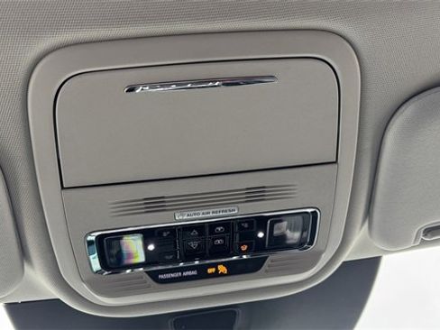 New 2026 Lincoln Aviator AWD w/ Jet Appearance Package image 33