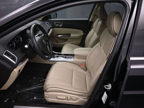 Used 2018 Acura TLX V6 w/ Technology Package FWD image 20
