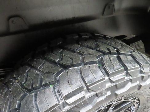 Used 2024 Ford F350 Lariat image 41