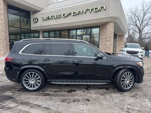 Used 2024 Mercedes-Benz GLS 580 4MATIC image 2