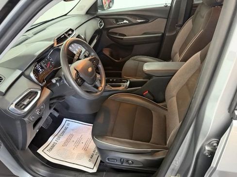 Used 2023 Chevrolet TrailBlazer LT w/ Convenience Package AWD/4WD image 22