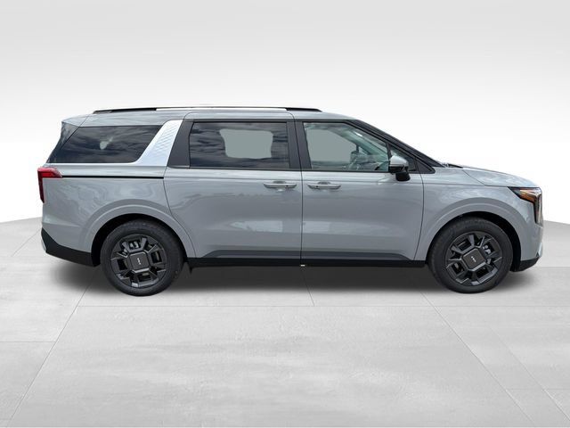 New 2026 Kia Carnival EX FWD image 8
