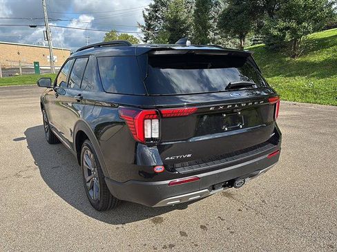 New 2026 Ford Explorer Active w/ Active Comfort Package AWD/4WD image 2