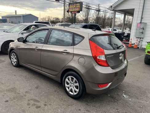Used 2014 Hyundai Accent GS FWD image 8