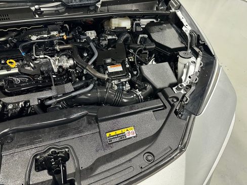 Used 2025 Toyota Prius XLE image 69